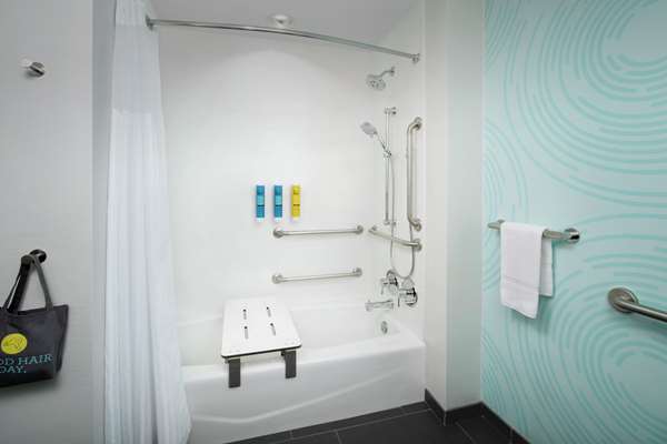  - Tru by Hilton Hotel Southwest Lubbock