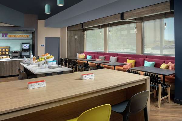 Amenities - Tru by Hilton Hotel Southwest Lubbock