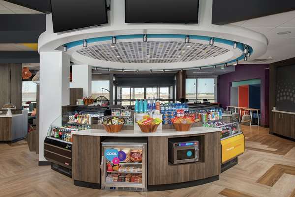 Restaurant - Tru by Hilton Hotel Southwest Lubbock