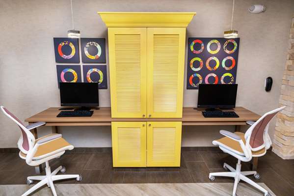 Conference Area - Home2 Suites by Hilton Roseville