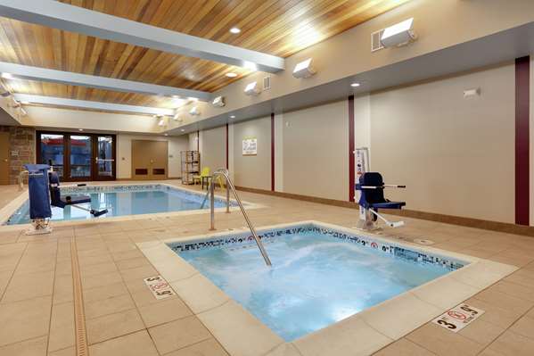 Pool - Home2 Suites by Hilton Yakima