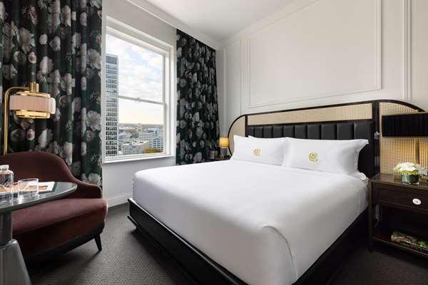  - Candler Hotel Atlanta - I-75 & I-85, Exit 248A & 248B