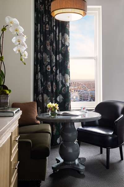  - Candler Hotel Atlanta - I-75 & I-85, Exit 248A & 248B