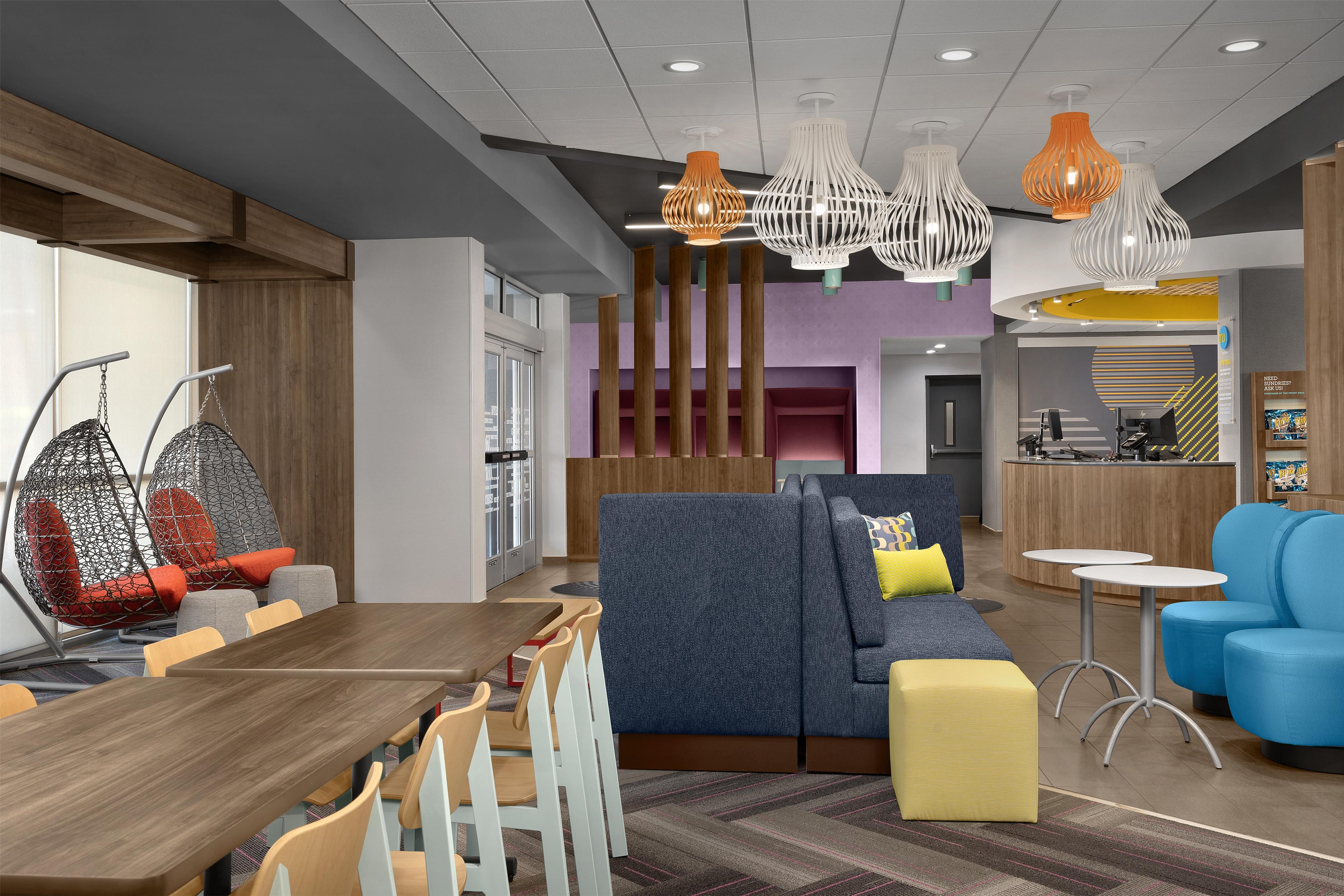 Lobby | Tru by Hilton Orangeburg