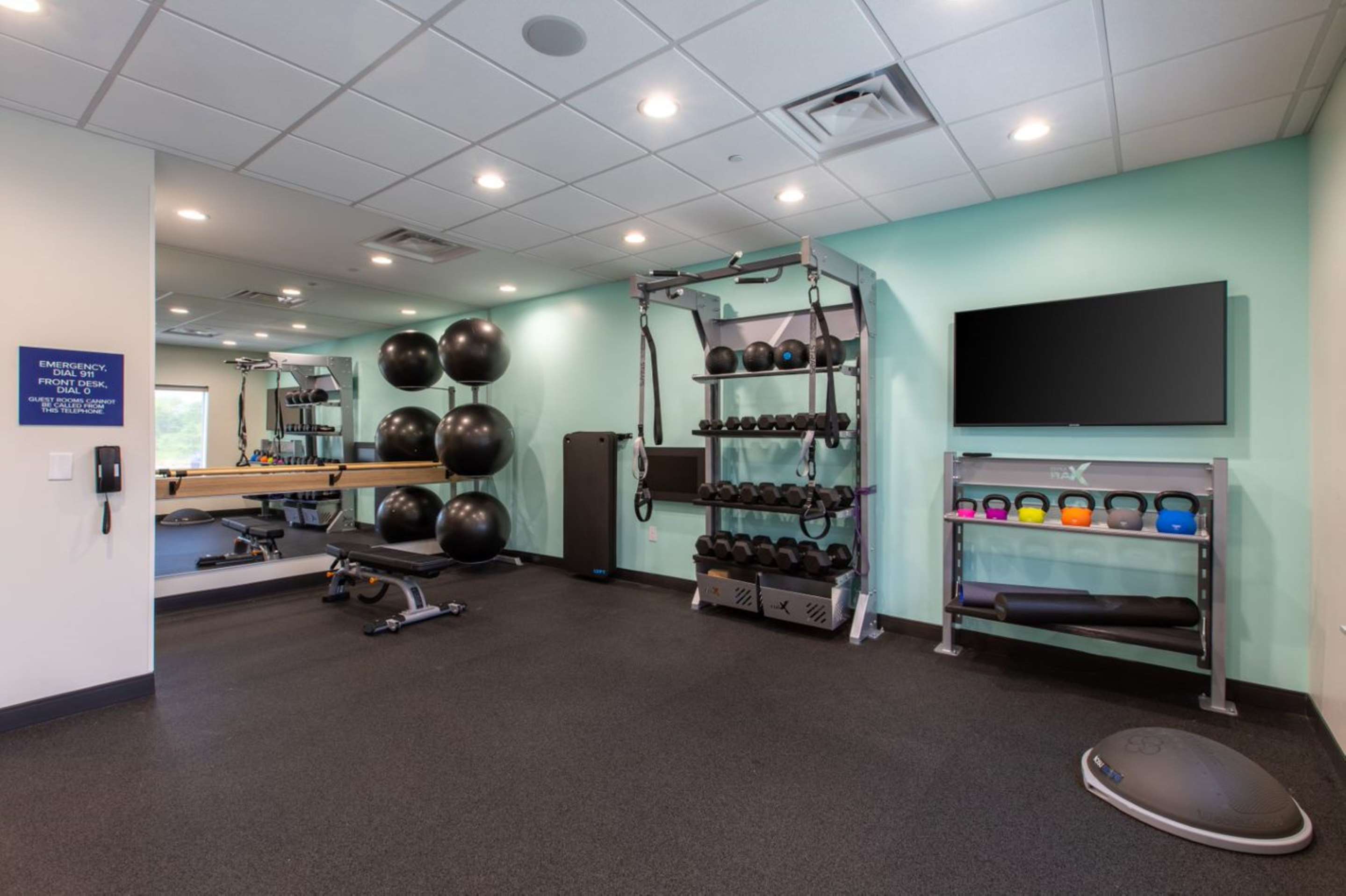 Health club fitness center gym | Tru by Hilton Seneca Clemson