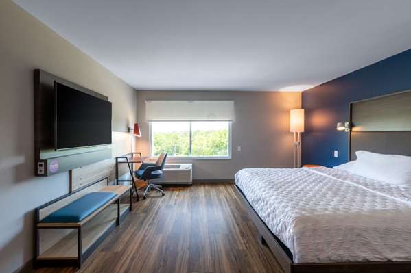  - Tru by Hilton Hotel Seneca