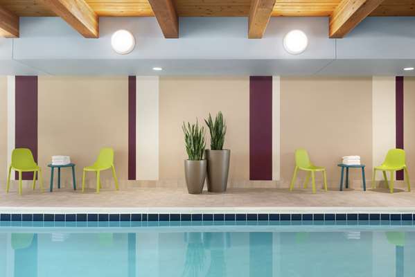 Pool - Home2 Suites by Hilton Overland Park
