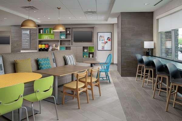  - Home2 Suites by Hilton Airport Phoenix - I-10, Exit 153