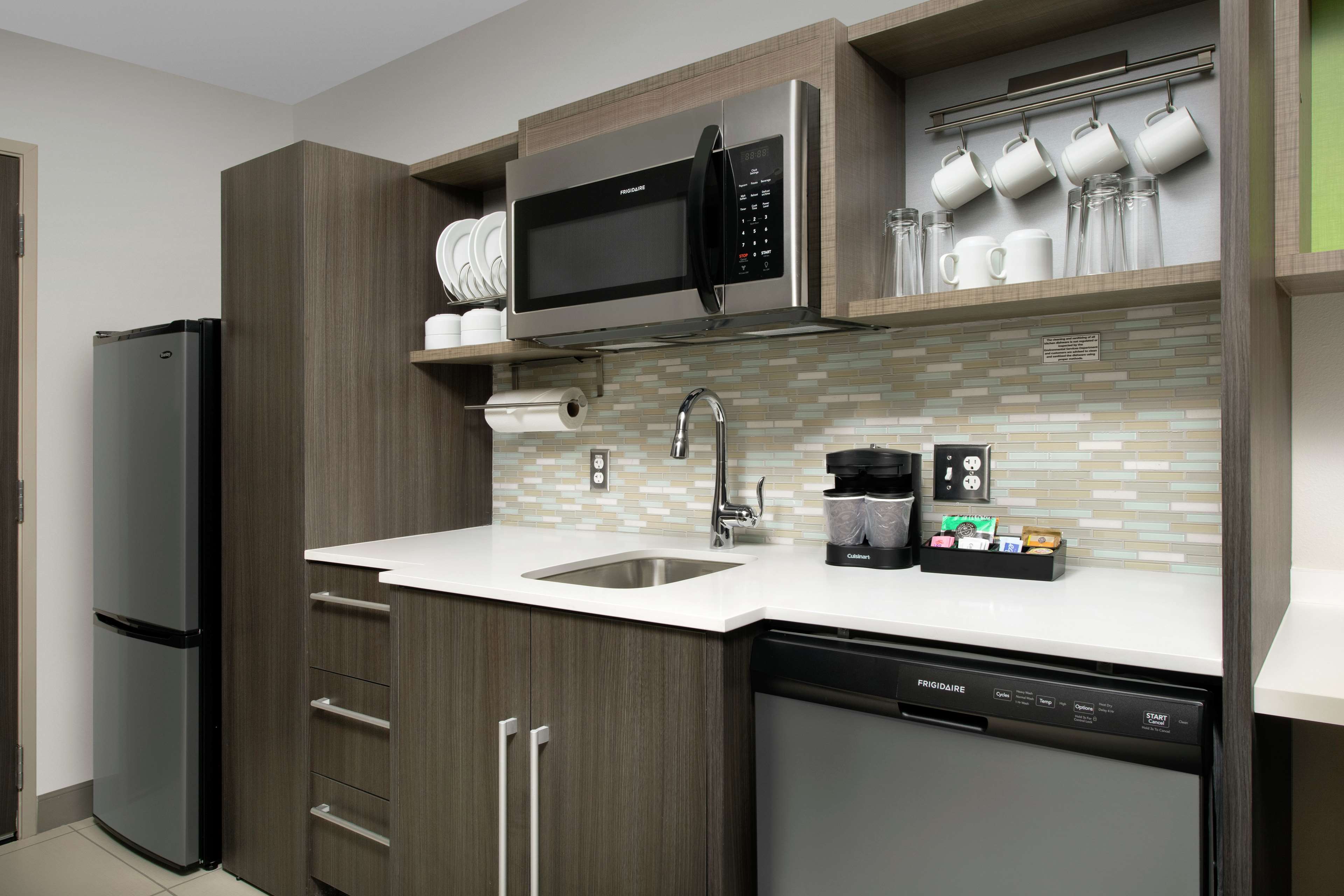 Home2 Suites by Hilton Phoenix Airport South, AZ - Tap to explore photos