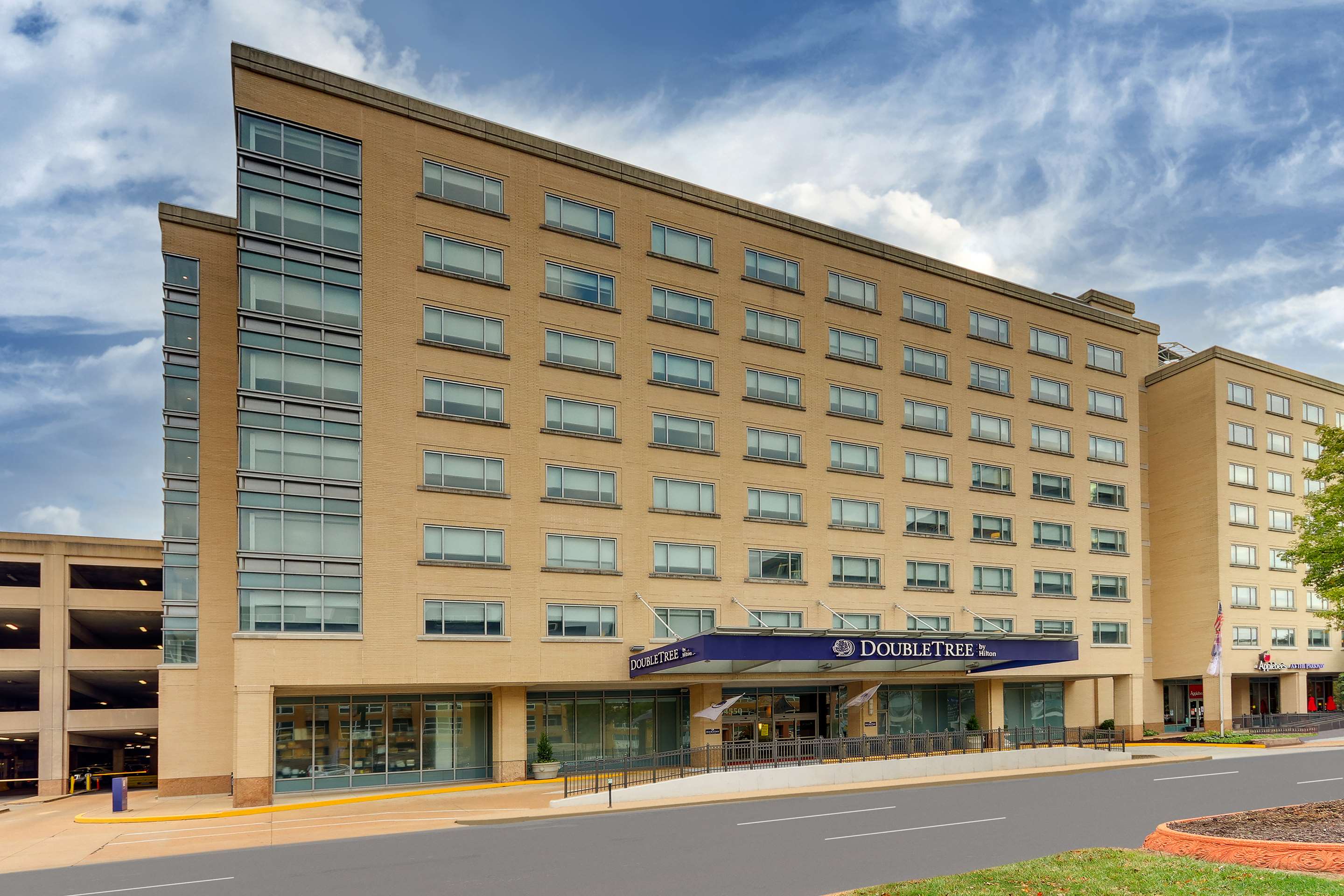 Business Center | DoubleTree by Hilton St. Louis Forest Park