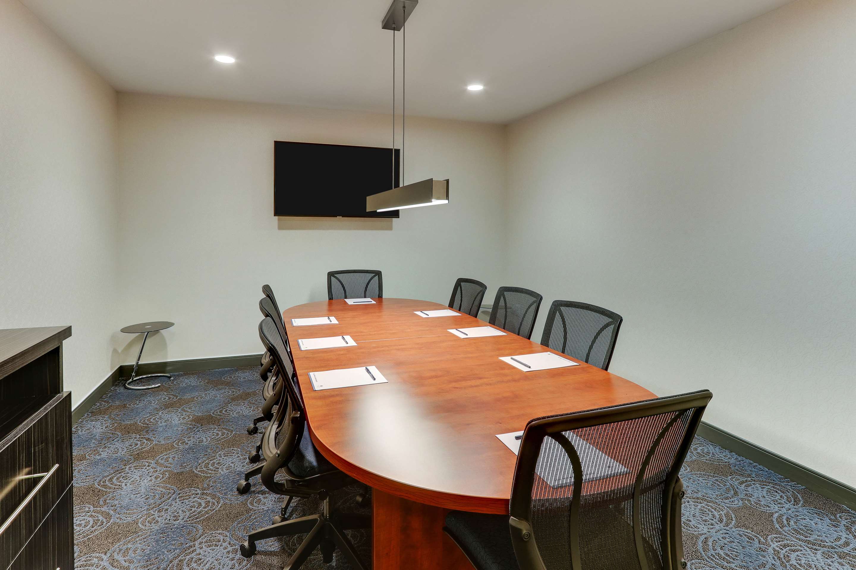 Meeting Room | DoubleTree by Hilton St. Louis Forest Park