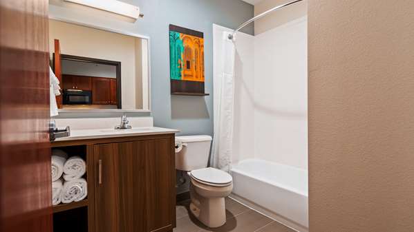  - Best Western Ingleside Inn & Suites