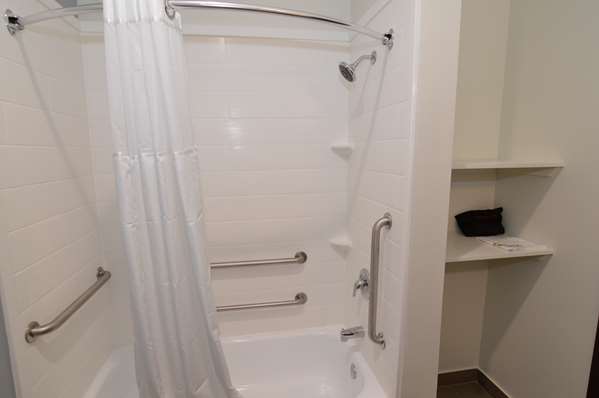 Suite - Best Western Ingleside Inn & Suites