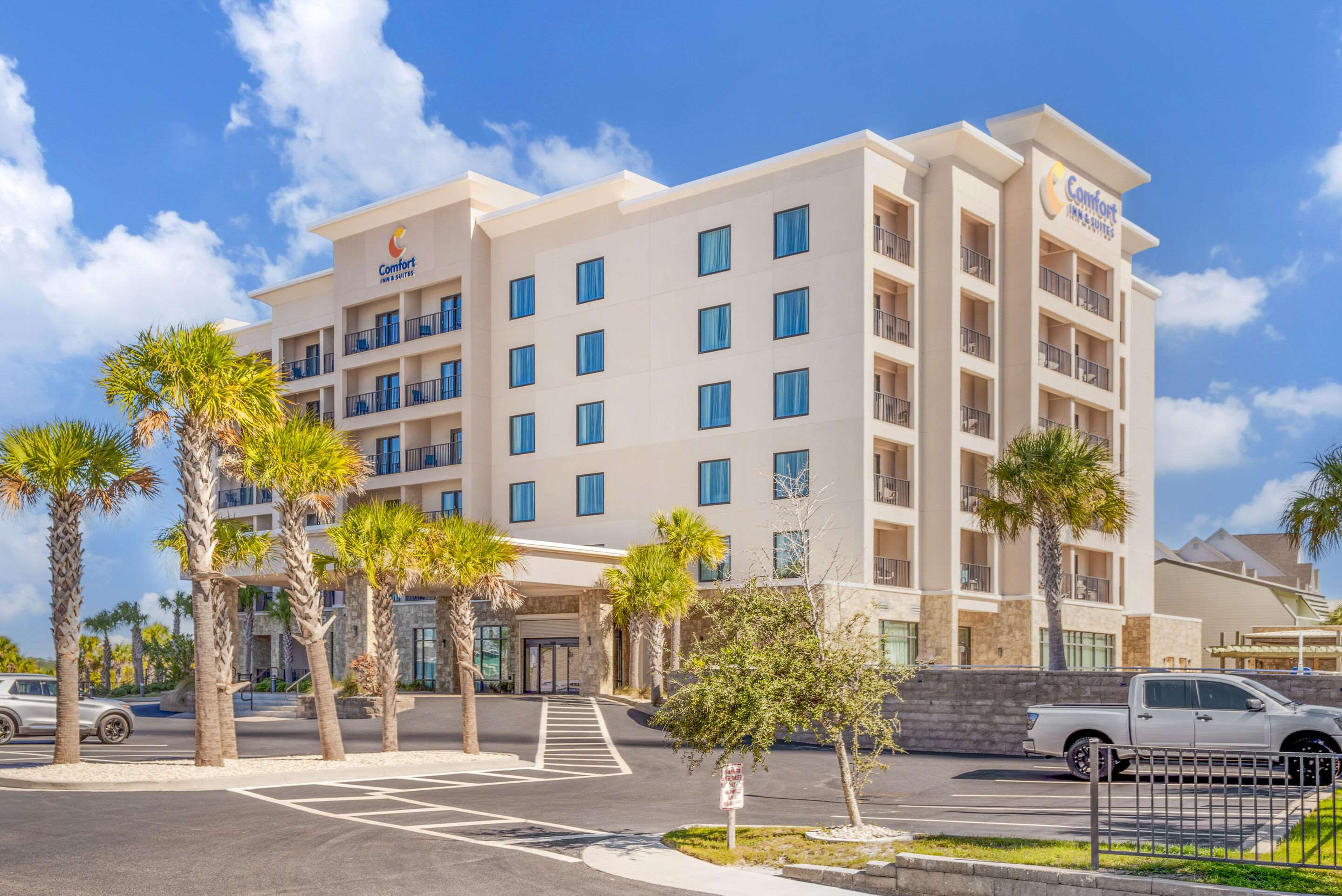 Hotel exterior | Comfort Inn & Suites Gulf Shores East Beach near Gulf State Park