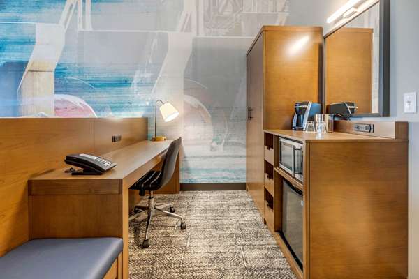  - Cambria Hotel Bettendorf