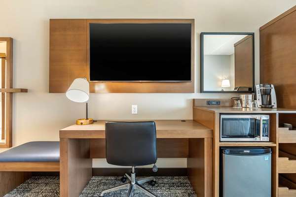  - Cambria Hotel Bettendorf