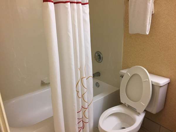  - Hilton University Place Hotel Charlotte - I-85, Exit 45