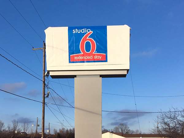 Exterior view - Hilton University Place Hotel Charlotte - I-85, Exit 45