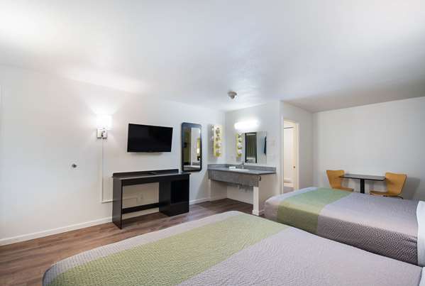  - Park Lane Suites & Inn Portland