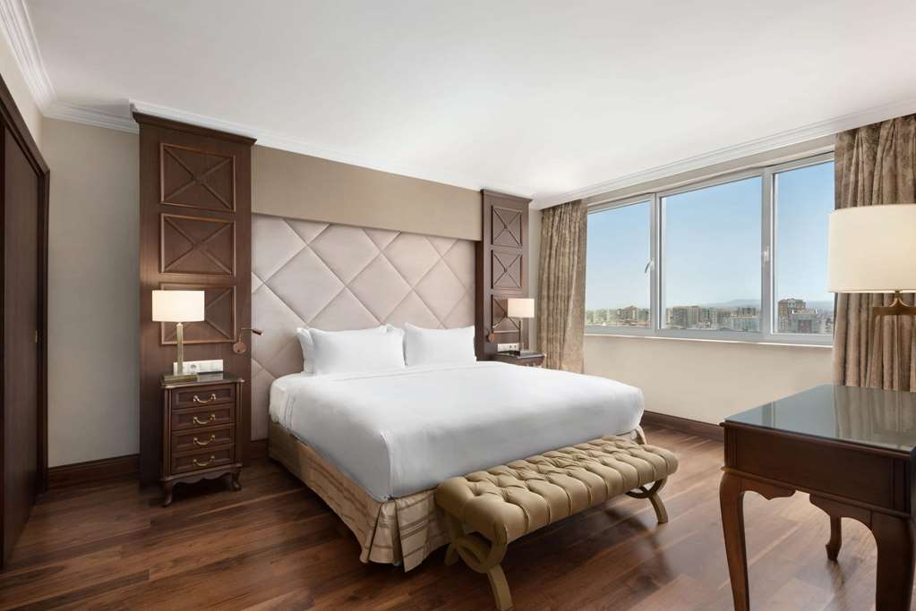 WYNDHAM GRAND KAYSERI-guestroom-Guest Room,Suite,On-Site.jpg