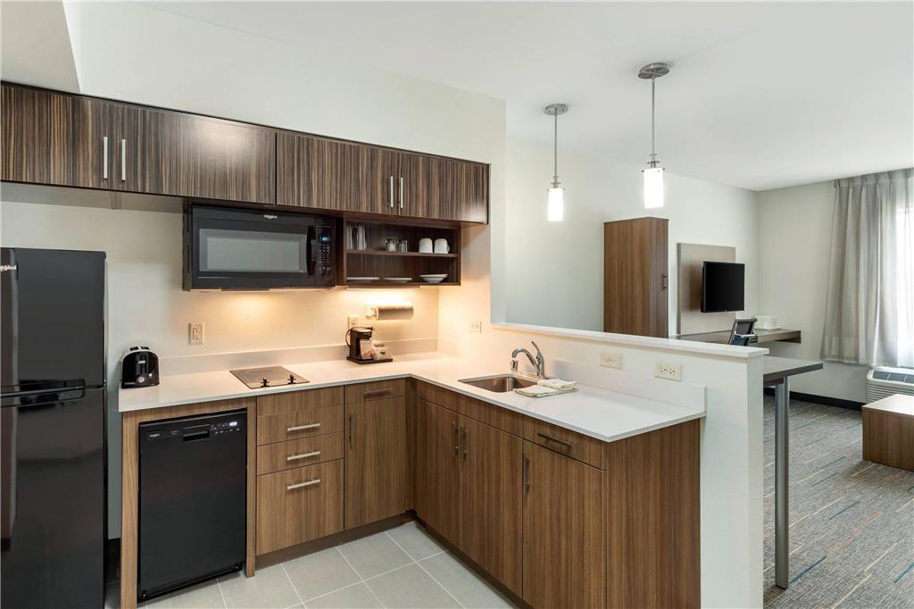 MAINSTAY SUITES LANCASTER DALLAS SO-guestroom-Guest Room,On-Site.jpg