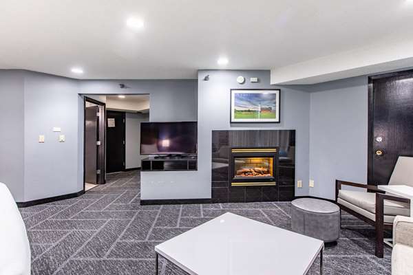 Suite - Best Western Rochester Hotel Mayo Clinic Area