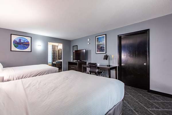 Suite - Best Western Rochester Hotel Mayo Clinic Area