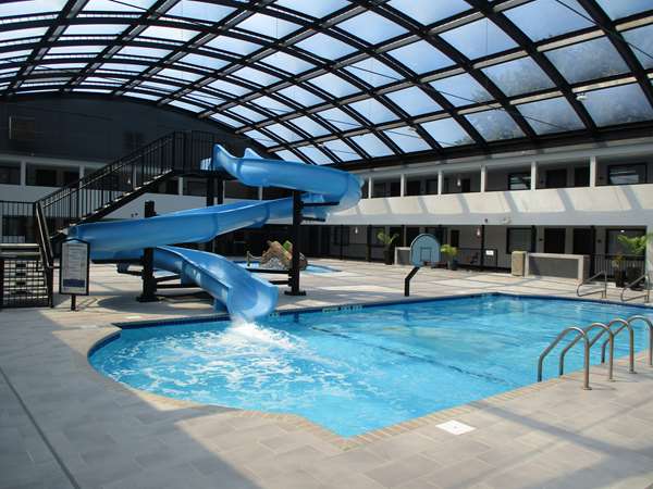 Pool - Best Western Rochester Hotel Mayo Clinic Area