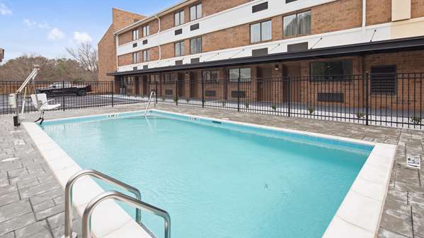 Pool - Best Western Marietta Ballpark Hotel - I-75, Exit 260