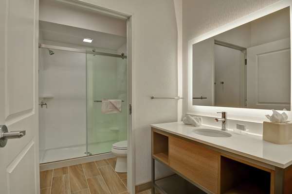  - Homewood Suites by Hilton Eastlake Chula Vista