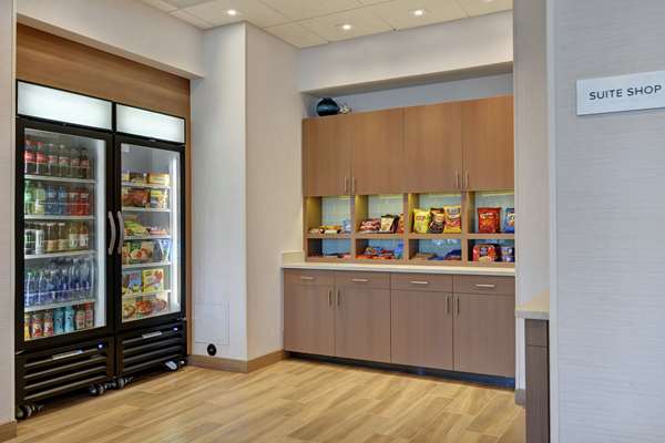 Restaurant - Hampton Inn Eastlake Chula Vista