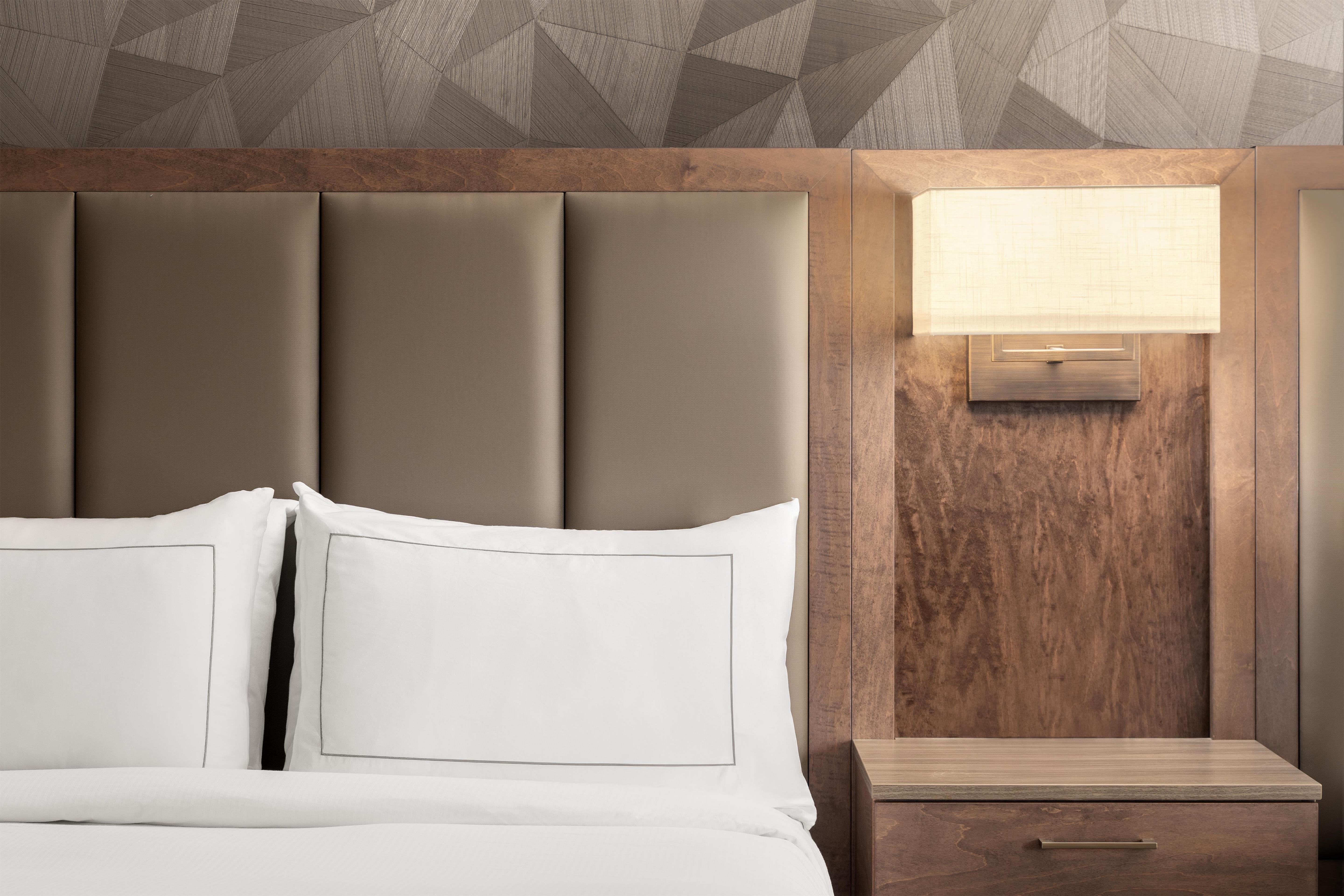 DoubleTree by Hilton Kitchener Room Type - 2 QUEENS W SOFABED