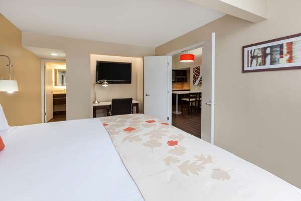 Suite - Hawthorn Suites by Wyndham Southfield