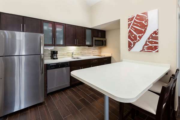 Suite - Hawthorn Suites by Wyndham Southfield