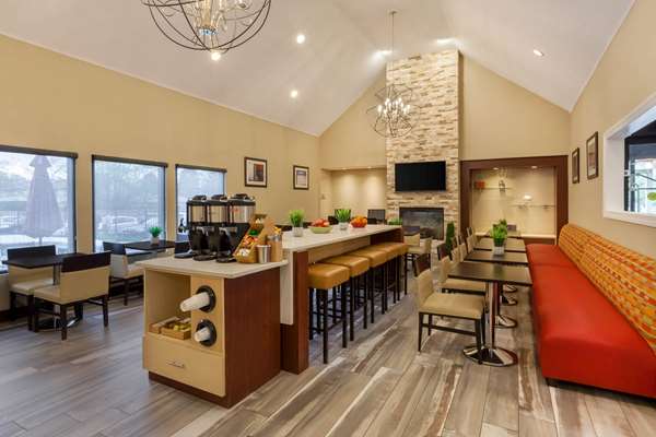  - Hawthorn Suites by Wyndham Southfield