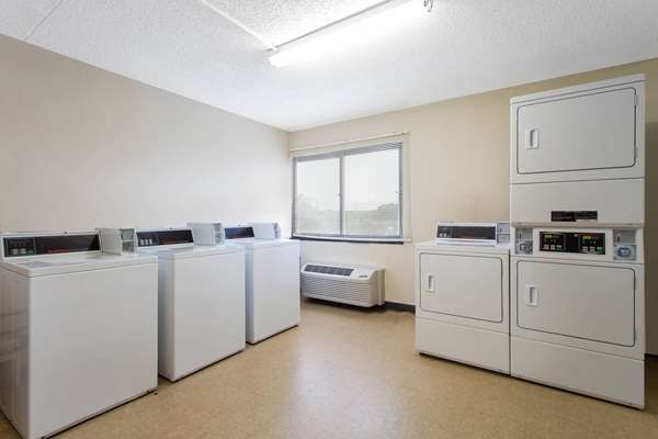 Amenities - Days Inn Absecon
