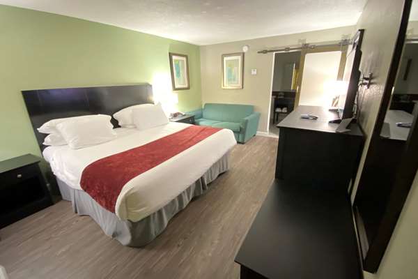  - Travelodge LX Motel Manchester