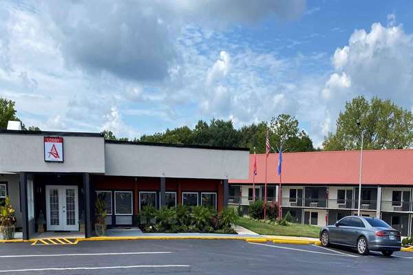 Exterior view - Travelodge LX Motel Manchester