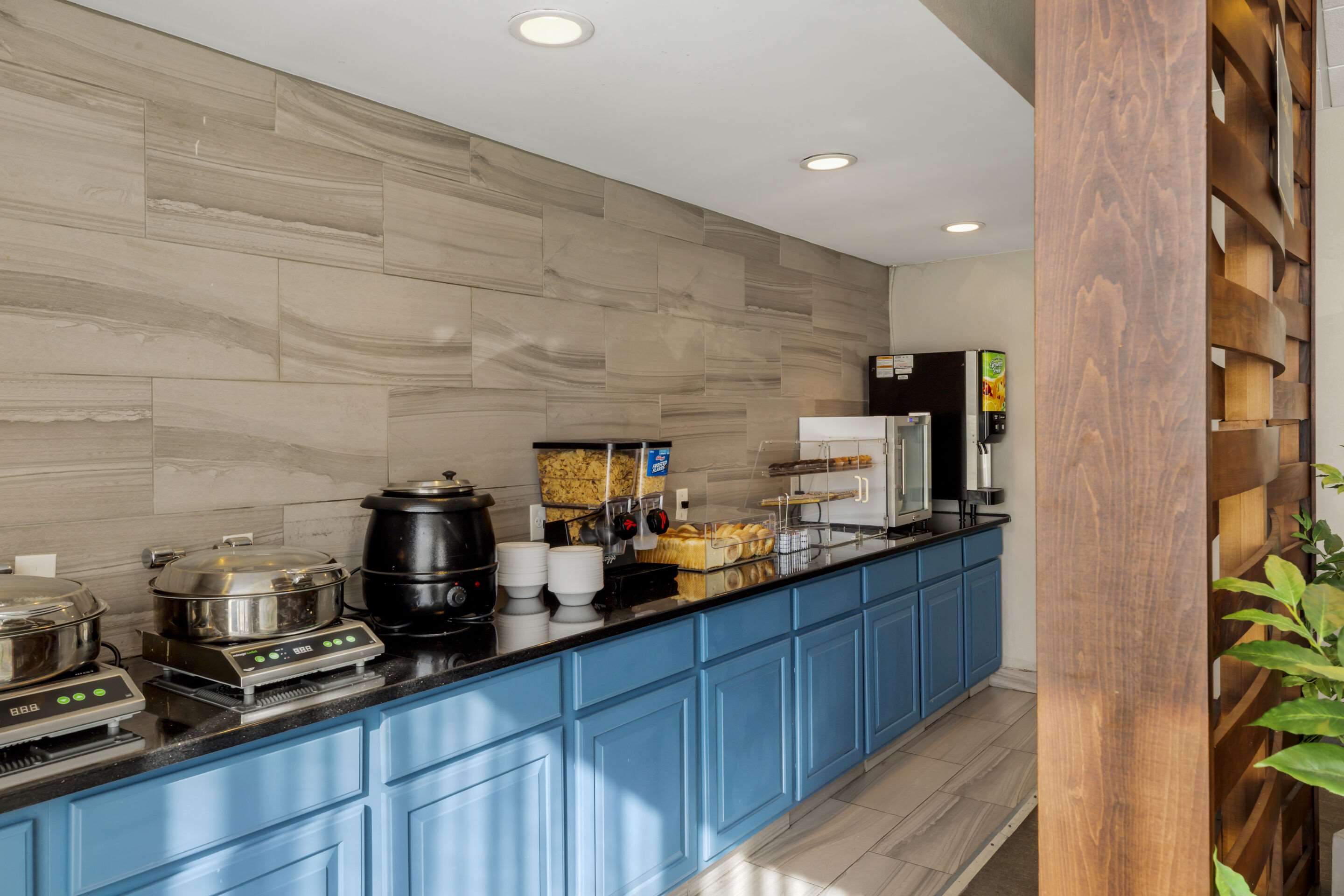 Breakfast bar