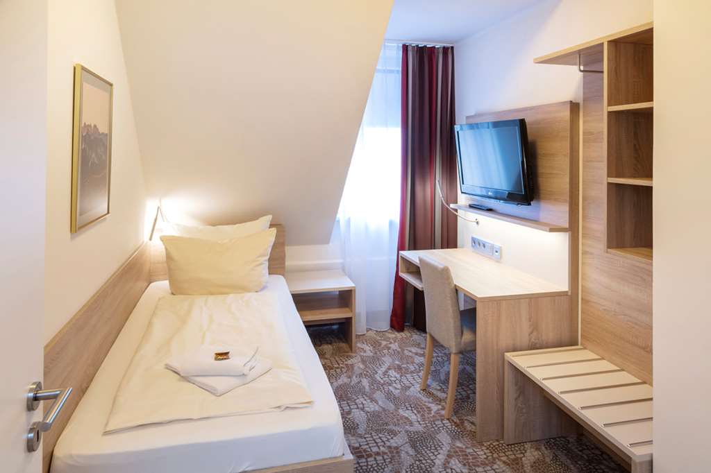 Best Western Hotel Dreilaenderbruecke - Tap to explore photos