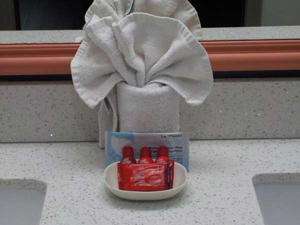  - SureStay Plus Hotel by Best Western Airport Louisville - I-65, Exit 131B