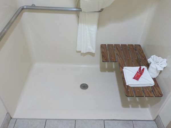  - SureStay Plus Hotel by Best Western Airport Louisville - I-65, Exit 131B