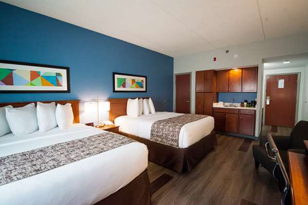  - SureStay Plus Hotel by Best Western Airport Louisville - I-65, Exit 131B