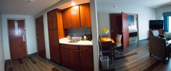 Suite - SureStay Plus Hotel by Best Western Airport Louisville - I-65, Exit 131B