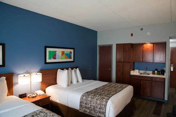  - SureStay Plus Hotel by Best Western Airport Louisville - I-65, Exit 131B