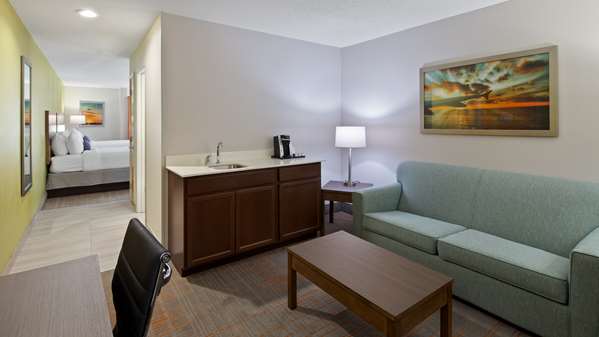Suite - Best Western Niceville Hotel