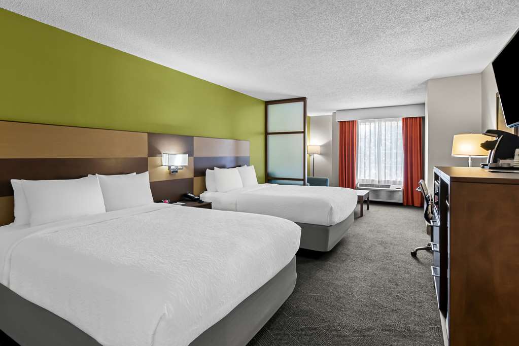 Best Western Niceville - Eglin AFB Hotel - Tap to explore photos