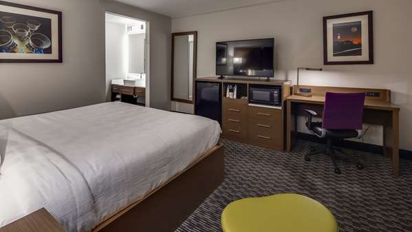  - Best Western Huntsville Hotel