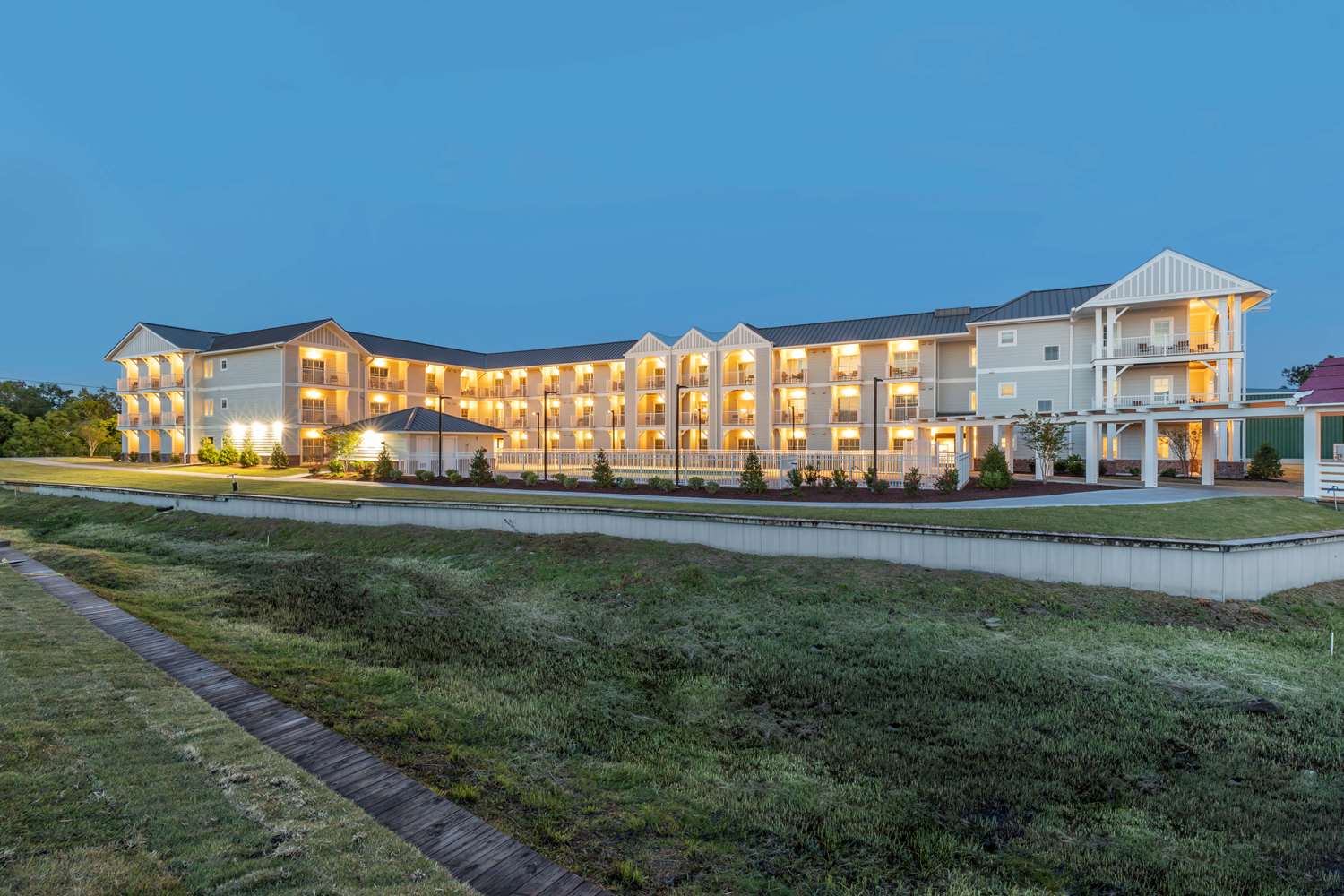 Beaufort Hotel, NC See Discounts