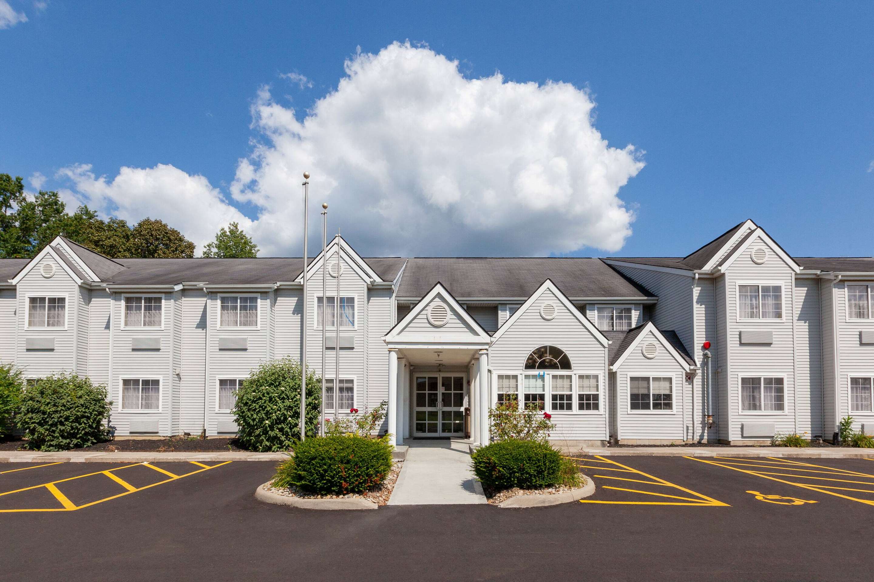 Undefined | Microtel Inn & Suites by Wyndham Sunbury - Columbus North